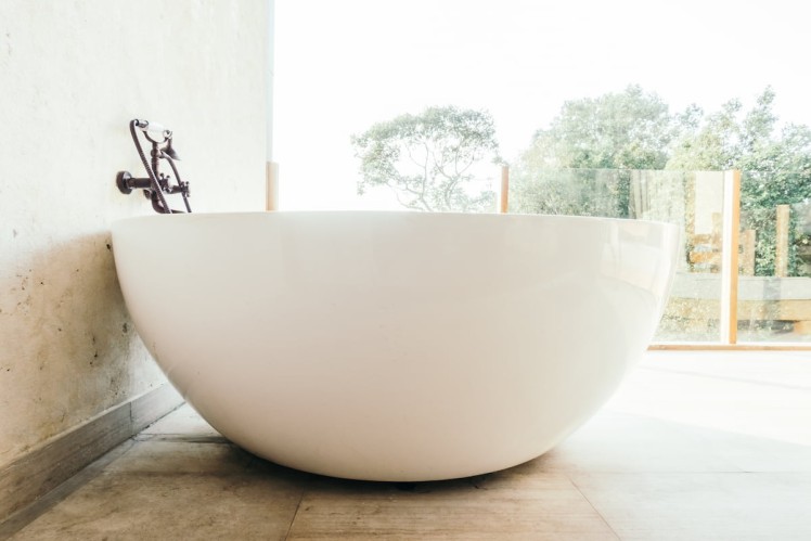Pros and Cons of Travertine